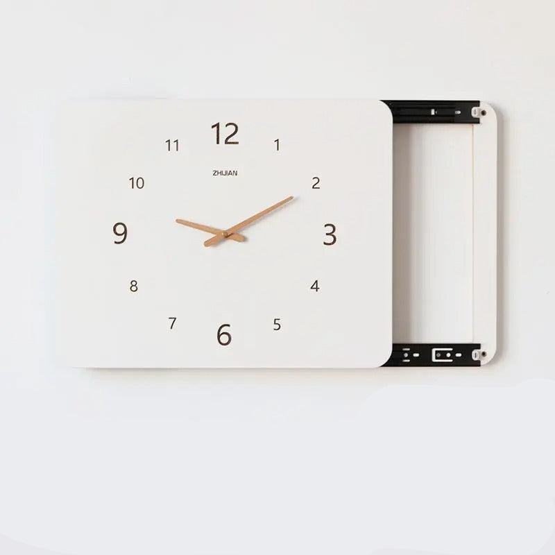 The Deco Cover Compteur Clock, a statement clock that lends personality to a carefully styled interior.