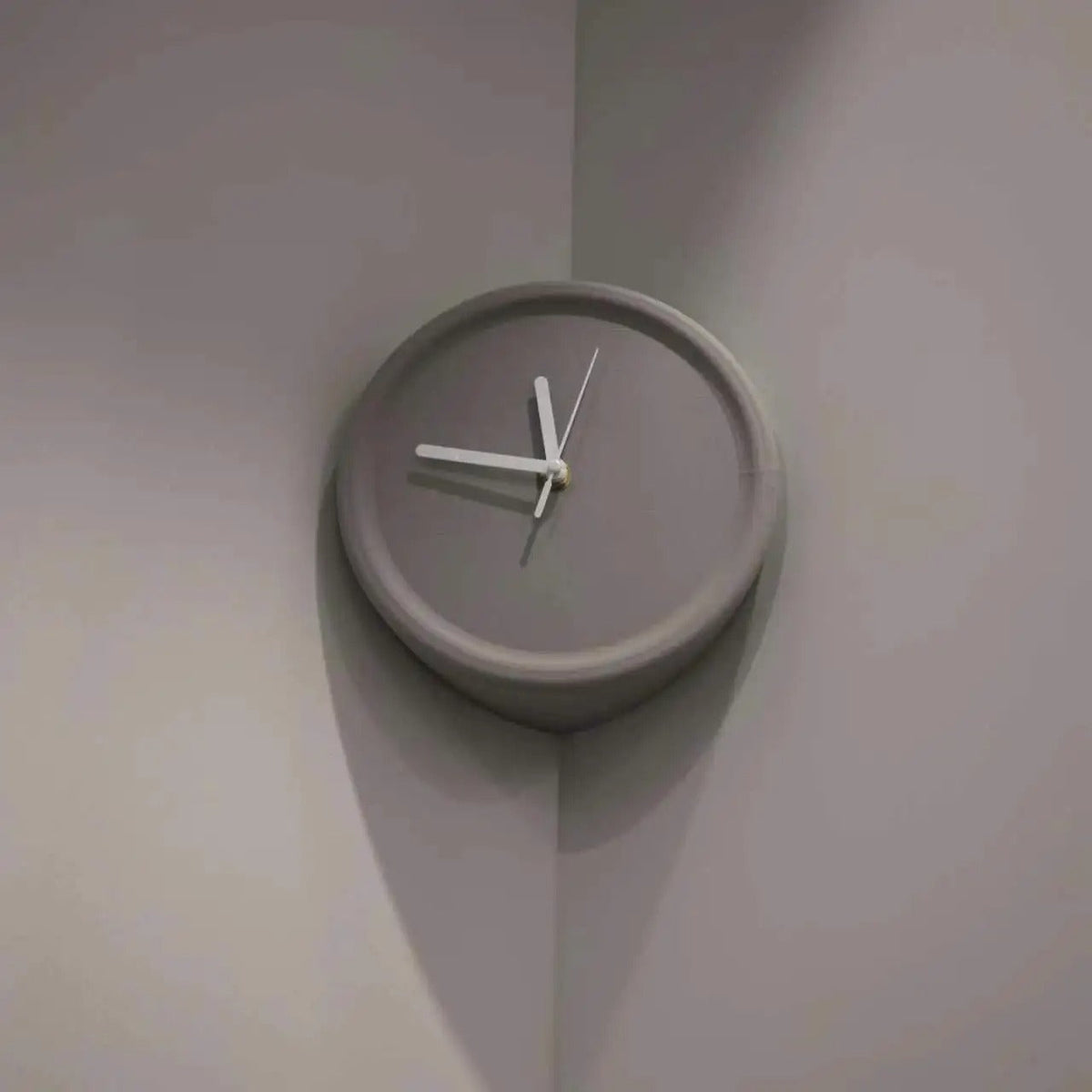 Corner Clock