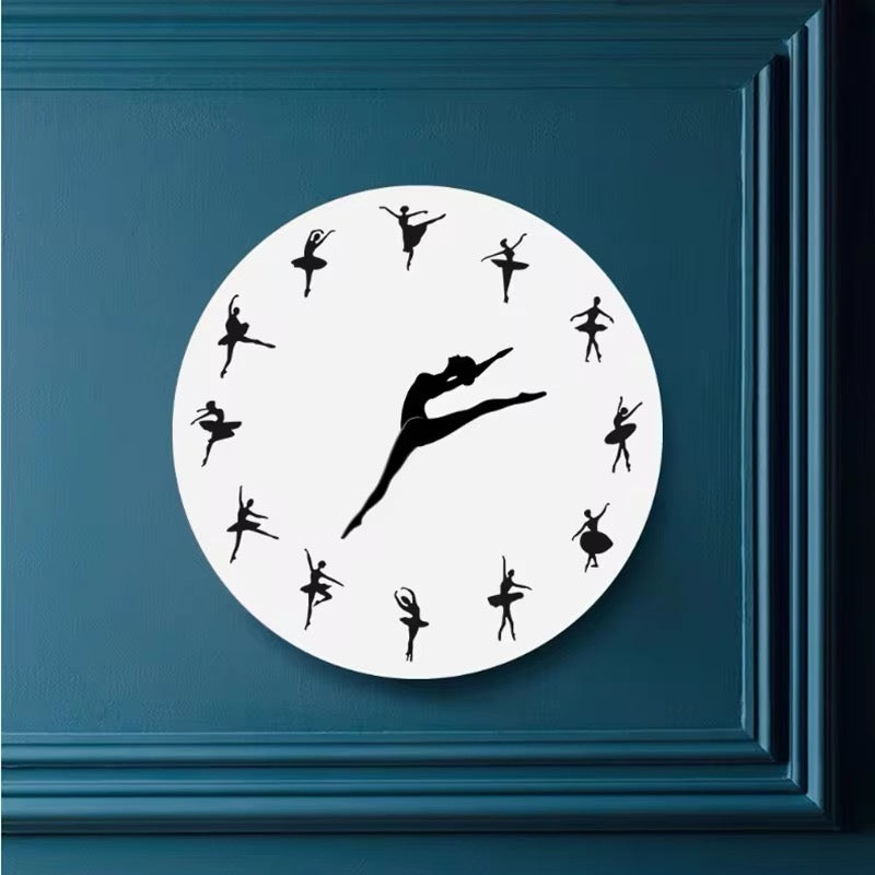 Danseuse Clock