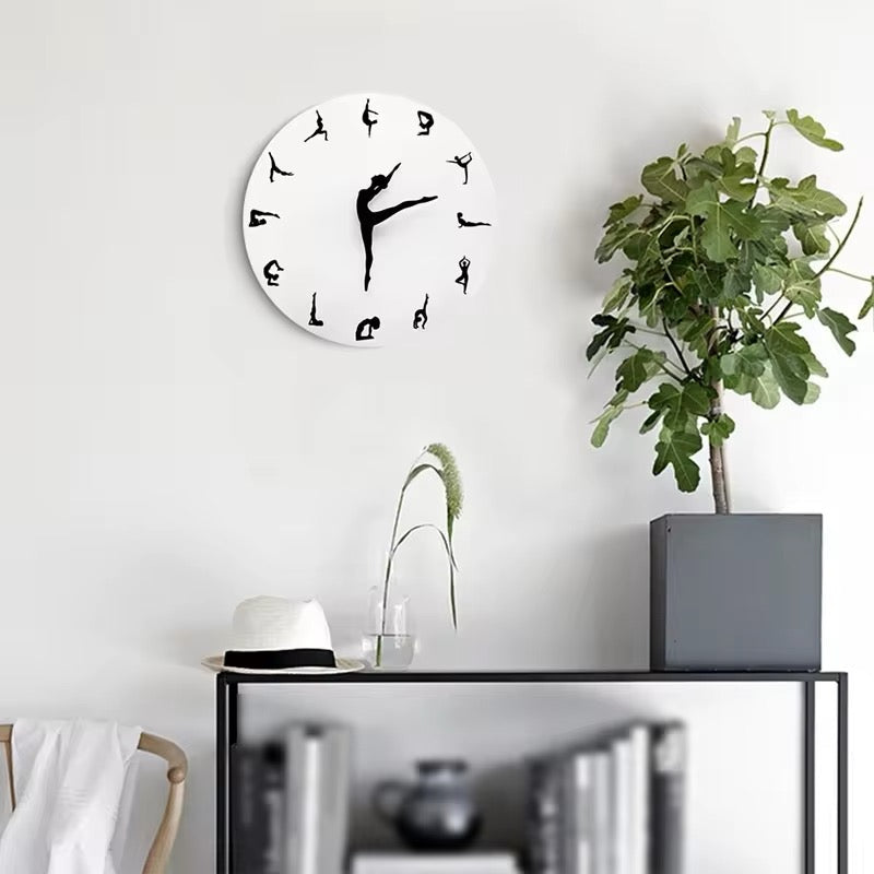 Danseuse Clock