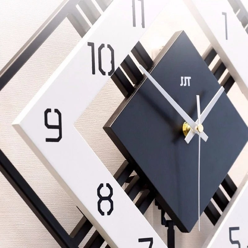 Modern Pendulum Clock