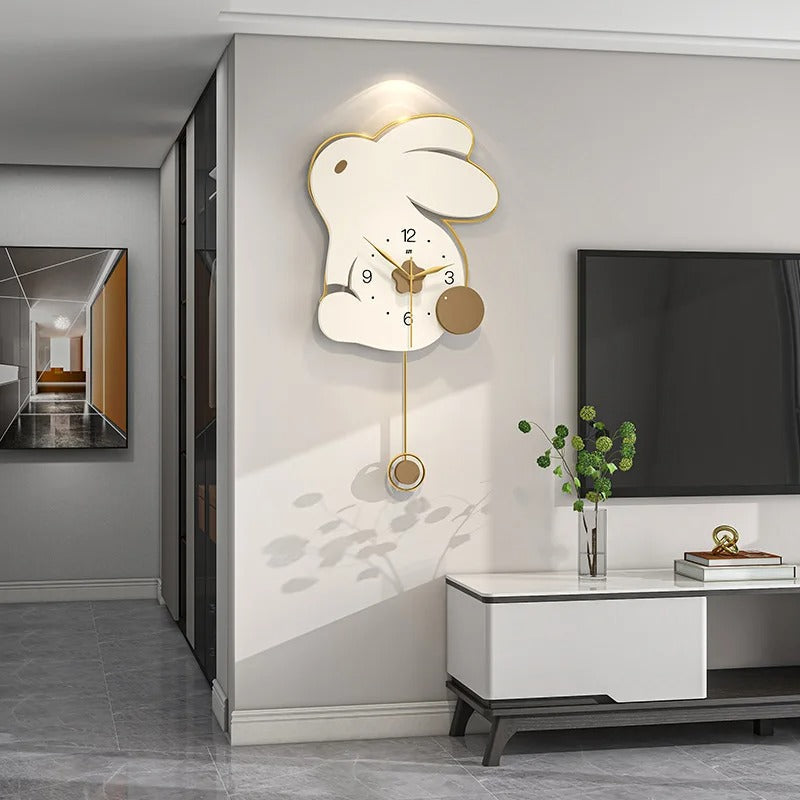 A detailed look at this Rabbit Clock, where everyday timekeeping meets distinctive home style.