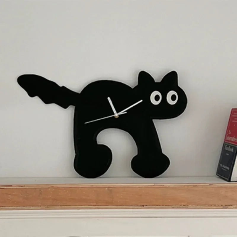 The Decorative Animaux Wall Clock, a statement clock that lends personality to a carefully styled interior.