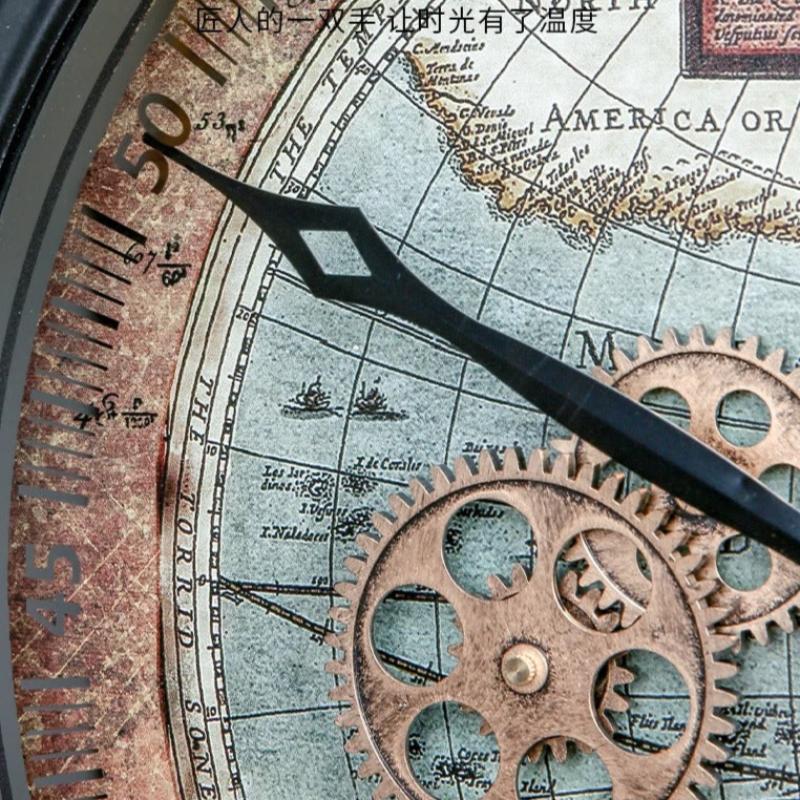 Gears Tournant Wall Clock