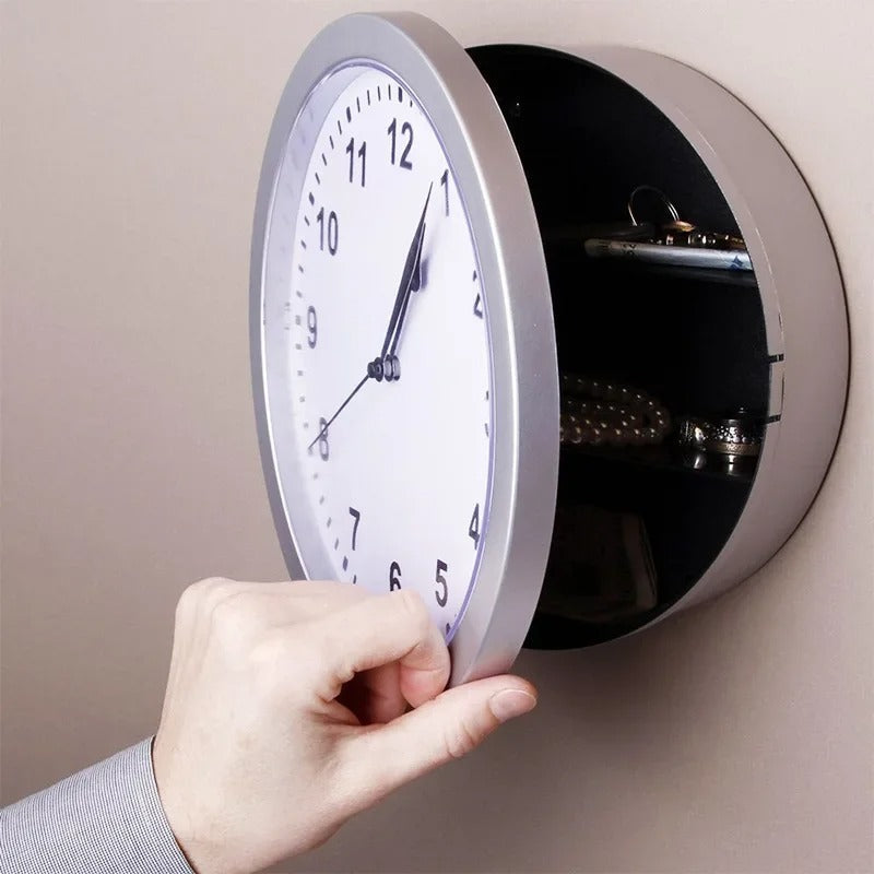 Vintage 70s Clock