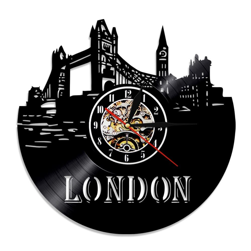 A closer view of the Londres Vinyl Record Clock, created to become a striking focal point in any room.