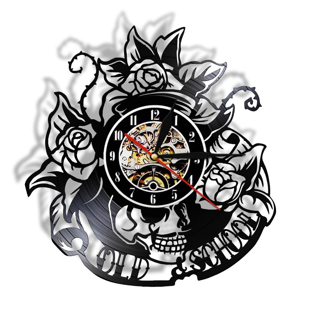 A detailed look at this Tatouage Vinyl Record Clock, where everyday timekeeping meets distinctive home style.